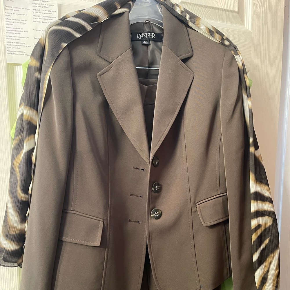 Kasper long pant suit- NEW never been worn